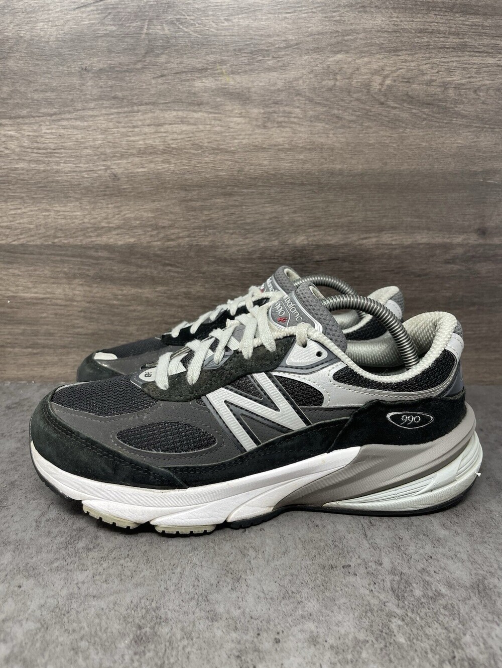 New Balance 990v6 Made in USA Womens Size 9 Black Grey FuelCell Running Shoes
